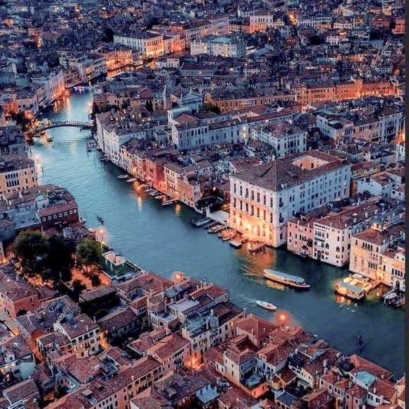 Meet your Posher - Picture 16 of 16